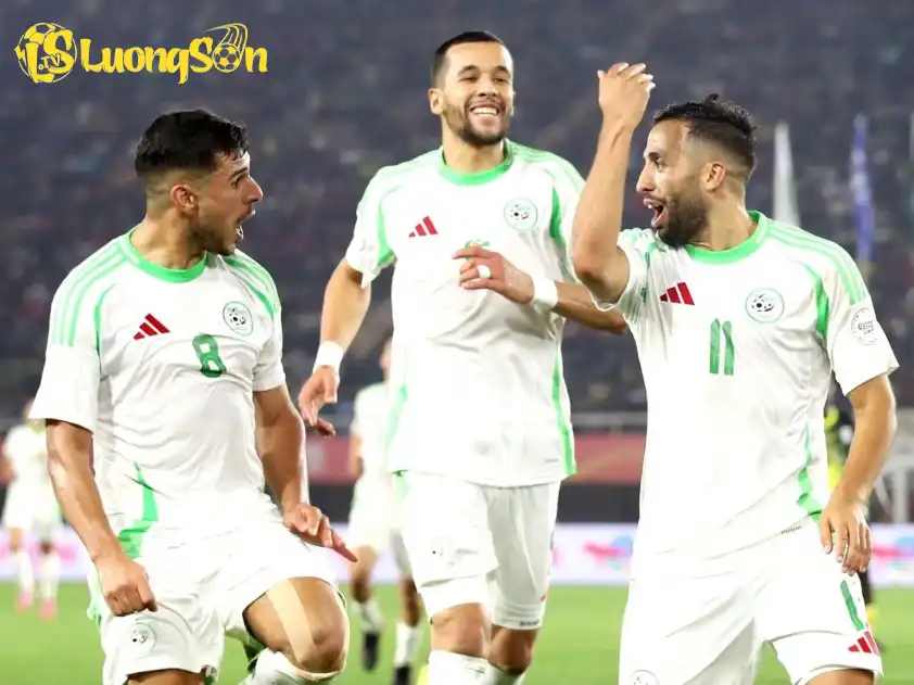 Algeria sẽ rộng cửa đi tiếp vào tứ kết nếu giành chiến thắng trước Guinea ở màn so tài sắp tới (Ảnh: CAF Online) Algeria sẽ rộng cửa đi tiếp vào tứ kết nếu giành chiến thắng trước Guinea ở màn so tài sắp tới (Ảnh: CAF Online)