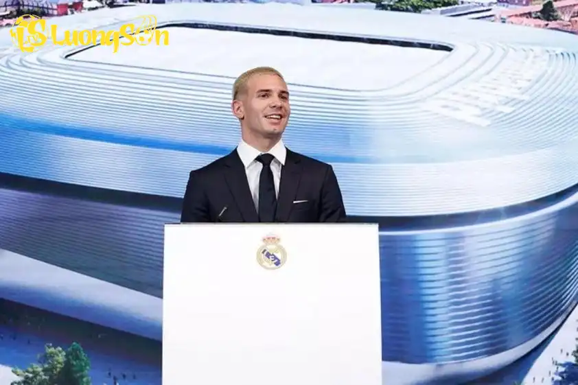 Tân binh mới của Real Madrid dành lời khen cho Messi. Ảnh: CLB Tân binh mới của Real Madrid dành lời khen cho Messi