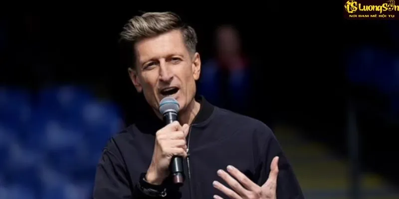 Steve Parish -Chủ tịch CLB Crystal Palace kiện UEFA quyết tâm đòi lại công lý